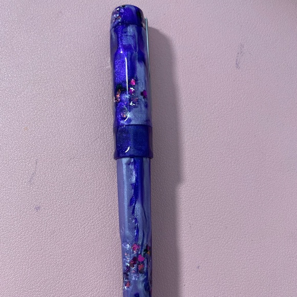 Benu Lavender Limited Edition Fountain Pen - Picture 1 of 3